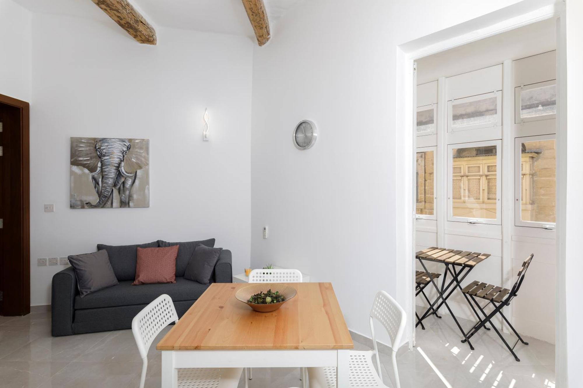 Modern, Cosy 1Bd Home - Close To Valletta Hamrun Екстериор снимка